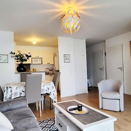 Appartement Moderne Finement Decore Avec Balcon A Vannes Centre Ngoại thất bức ảnh