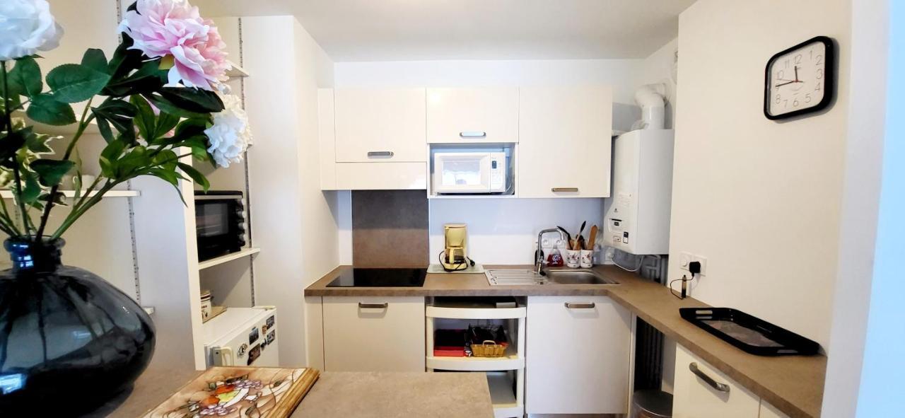 Appartement Moderne Finement Decore Avec Balcon A Vannes Centre Ngoại thất bức ảnh